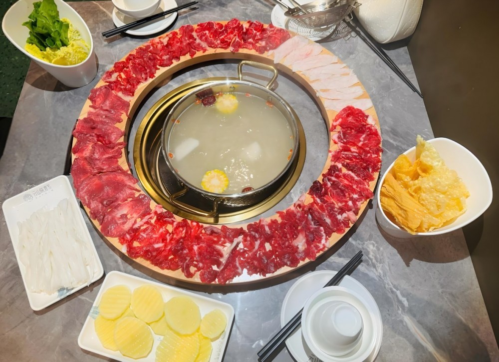 牛泰斗潮汕牛肉火锅
