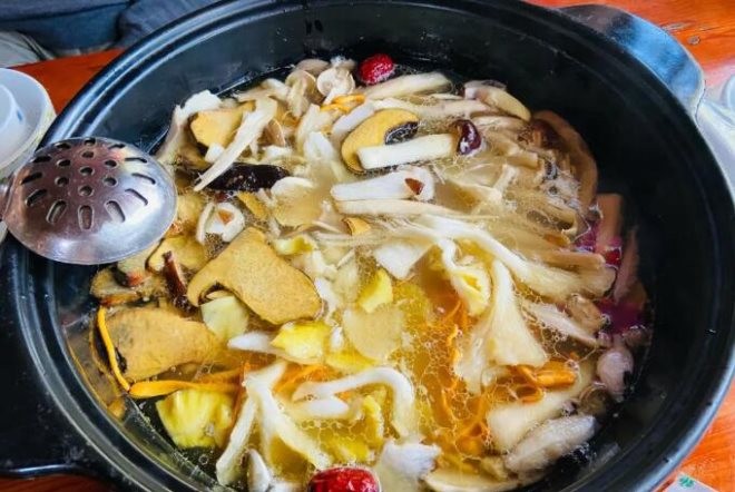云南菌子火锅加盟