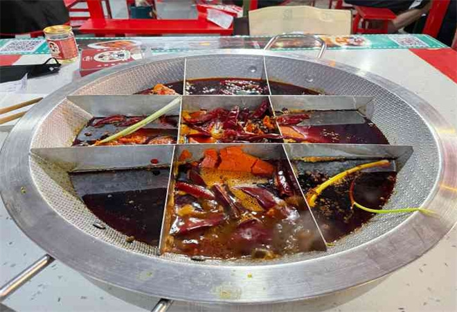 素芬九宫格火锅加盟 素芬九宫格火锅加盟