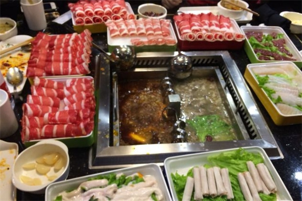 蜀方格火锅加盟