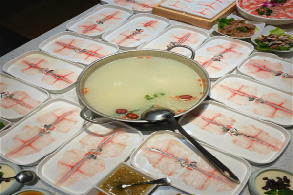佳鱼居斑鱼火锅加盟