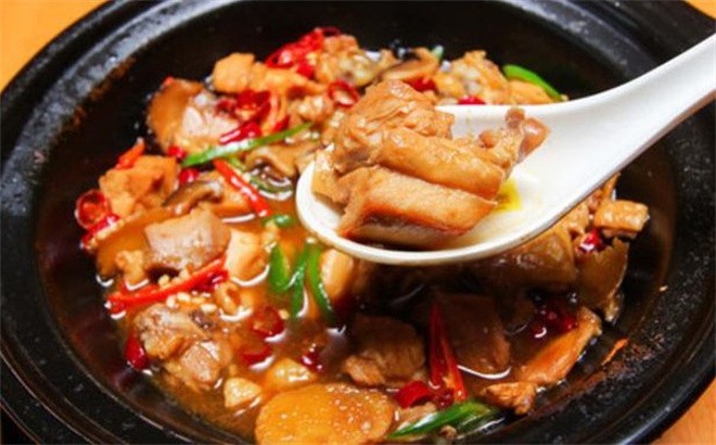 壹佰碗黄焖鸡米饭