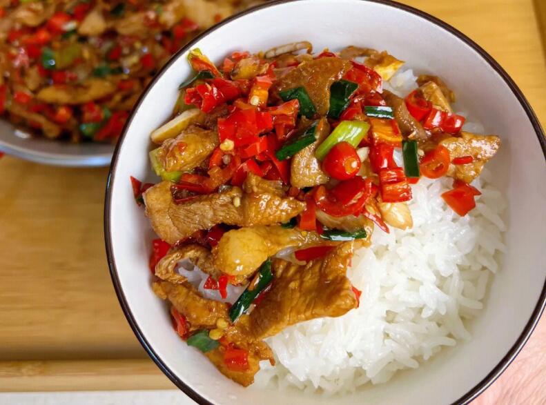 辣椒炒肉盖码饭加盟 辣椒炒肉盖码饭加盟