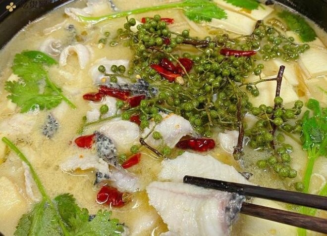 藤椒酸菜鱼加盟