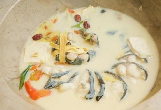 美厨老爹蒸汽石锅鱼