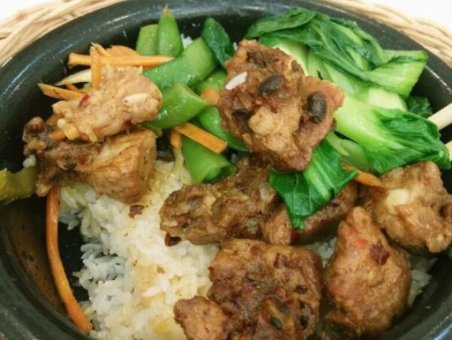 猴大棒肉汁排骨饭加盟