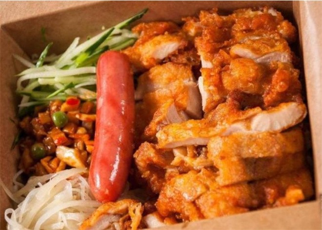 脆皮鸡拌饭加盟