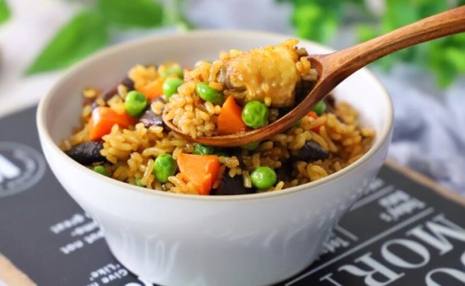特色焖饭加盟