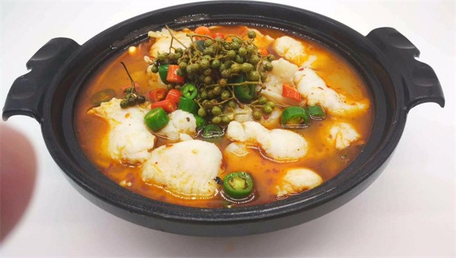 大肥鱼酸菜鱼米饭