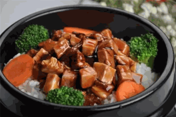 尝饱徒焖烧牛肉饭加盟