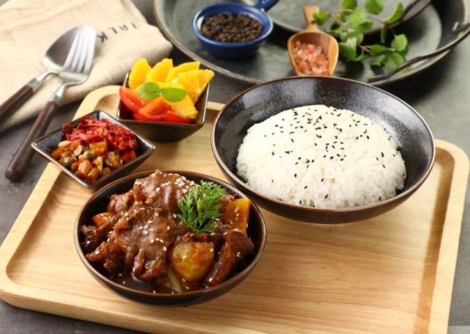 爆汁牛肉饭加盟