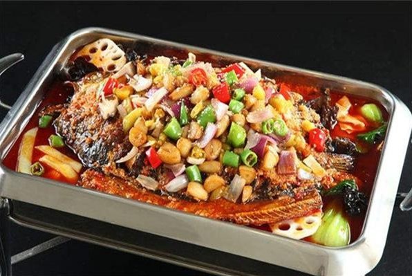 炭鲜么么鱼烤鱼饭