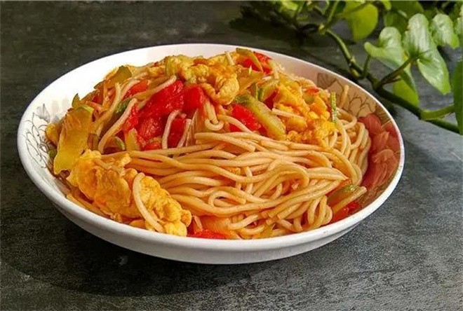 绚麦铁板烧炒面