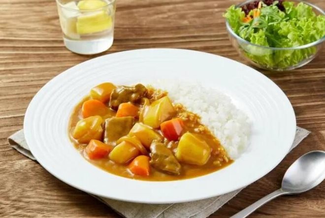 咖喱牛肉饭加盟
