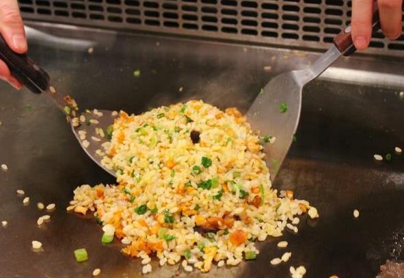 派大星铁板炒饭加盟