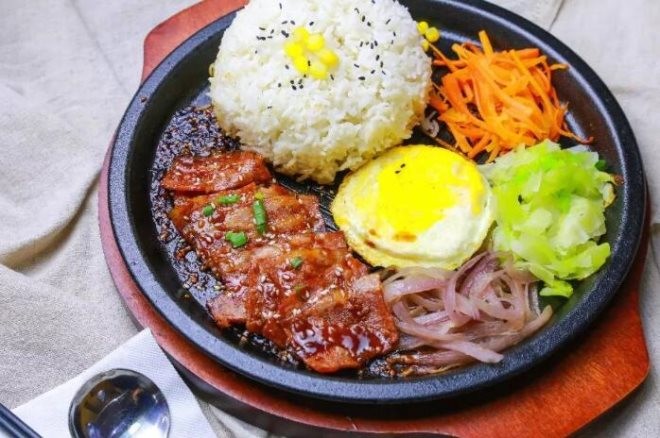 黑牛超牛铁板饭加盟