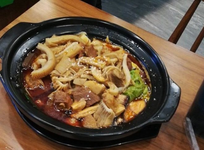 筋头巴脑香锅米饭加盟