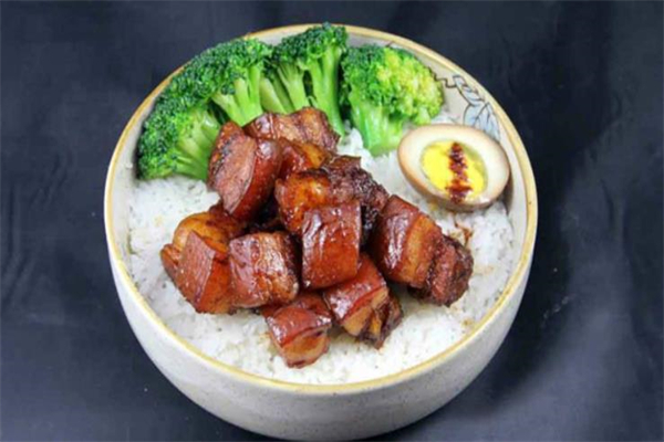 淡水士林卤肉饭加盟