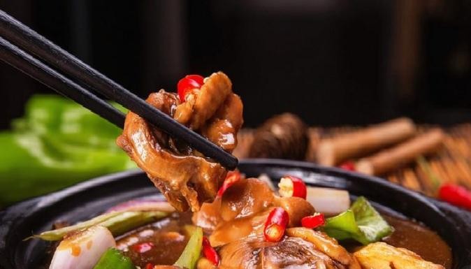 趣味香黄焖鸡米饭