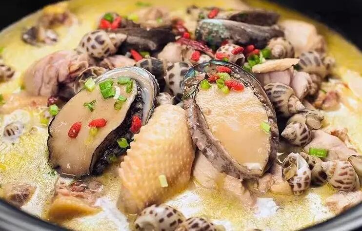 笨小满鲍鱼鸡火锅