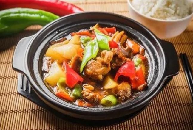 门三公黄焖鸡米饭