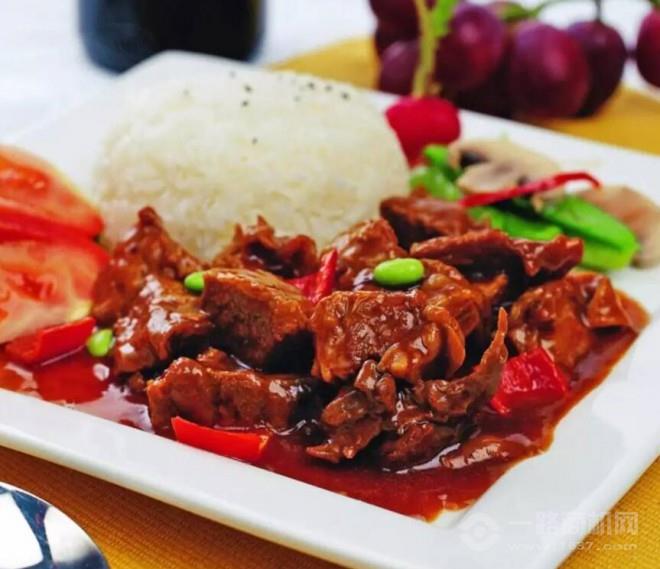 喜喃牛腩饭 喜喃牛腩饭
