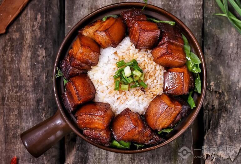 周先森红烧肉捣椒饭加盟