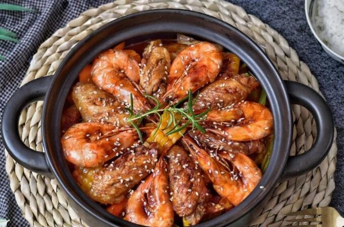 鸿鲲楼三汁焖锅