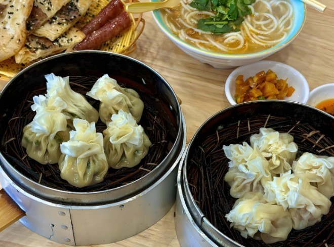 映湖路老鸡汤云饺加盟