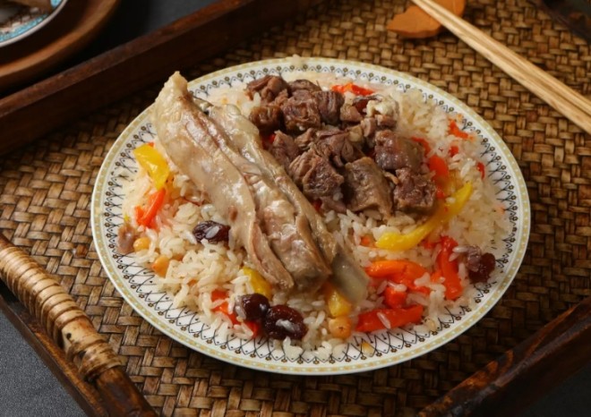 昆漠新疆羊肉手抓饭加盟