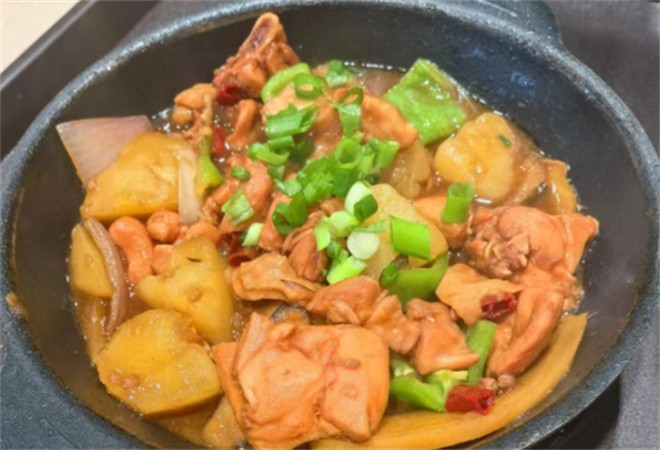 涵沁斋黄焖鸡米饭加盟