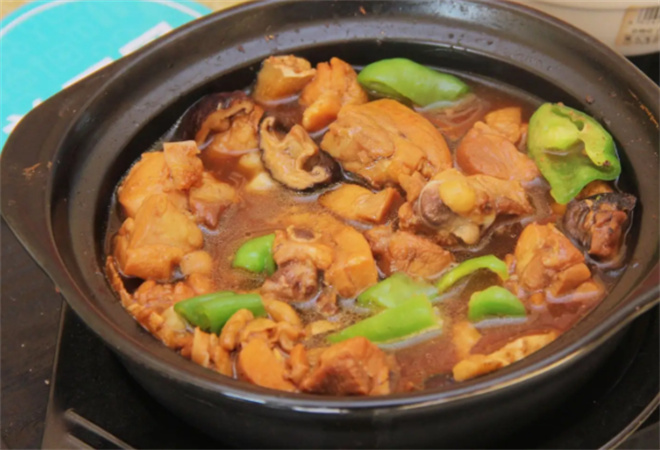 涵沁斋黄焖鸡米饭 涵沁斋黄焖鸡米饭