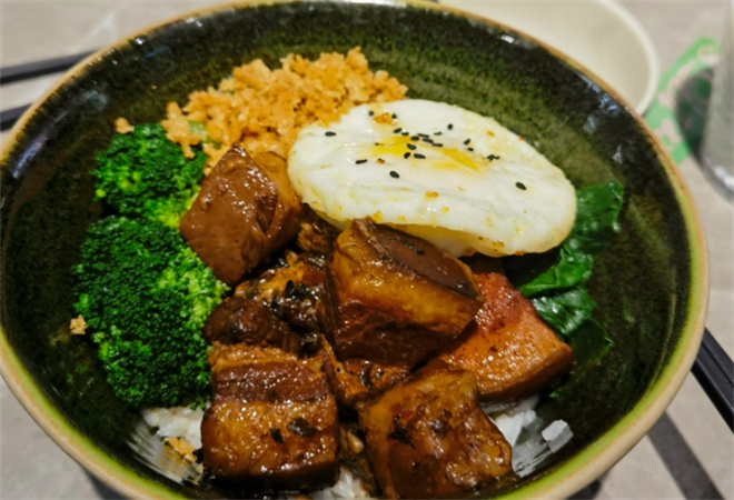 梅哩悠红油烧肉拌饭加盟 梅哩悠红油烧肉拌饭加盟