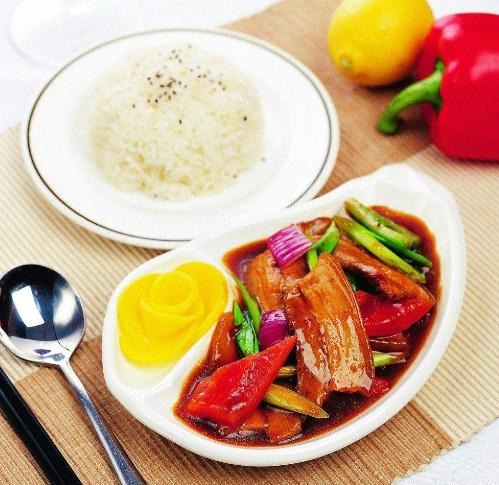 牛小嗨快餐加盟