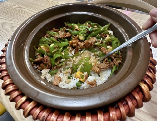 湘味阁紫砂煲拌饭加盟
