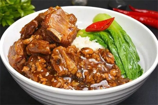 捞骨记排骨米饭加盟