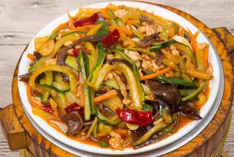 湘聚辣过瘾木桶饭