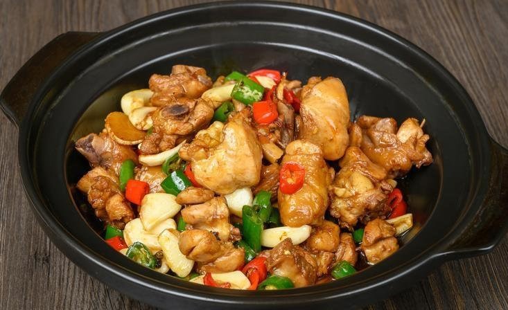 东福黄焖鸡米饭