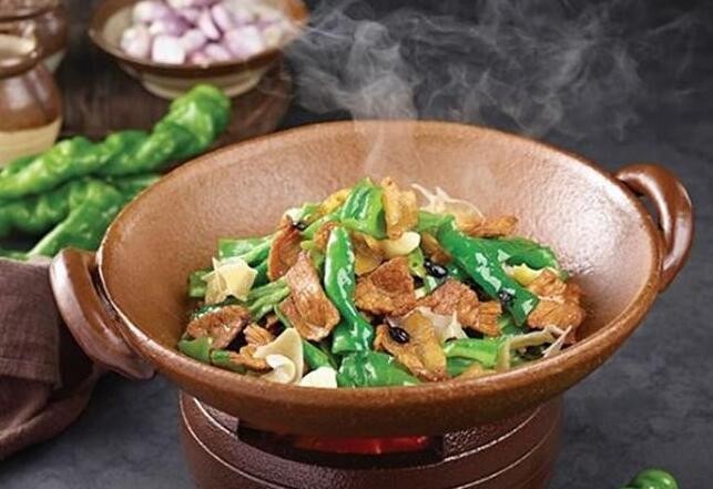 胡子大厨辣椒炒肉