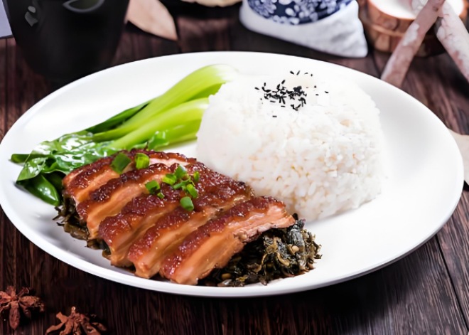 饭怕肉梅菜扣肉饭 饭怕肉梅菜扣肉饭