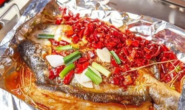锡纸锅锅烤鱼饭