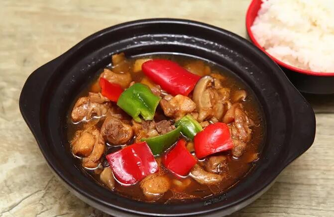 王记黄焖鸡米饭