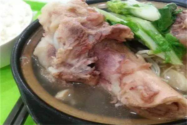 米思客骨头饭加盟