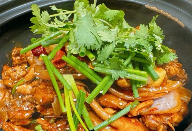 鑫派香辣鸡煲加盟