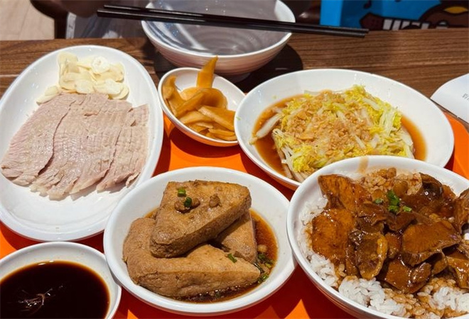 立文夏白切肉牛腩饭加盟 立文夏白切肉牛腩饭加盟