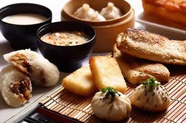 大哈小哈互联网早餐