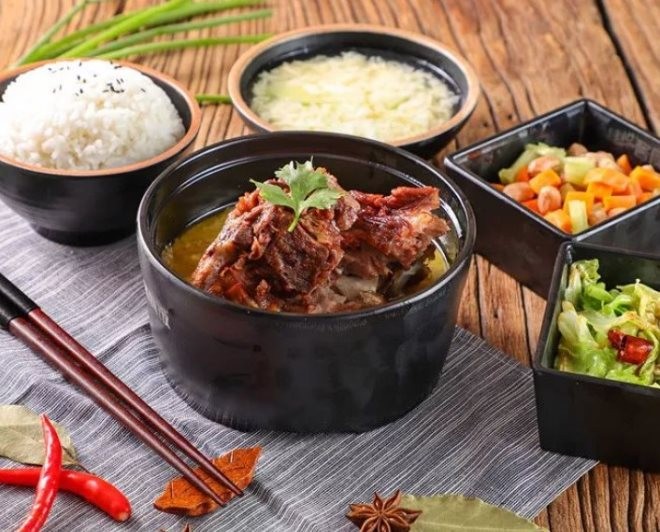 酱大骨米饭加盟