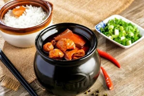 稻秀才瓦罐炖肉饭