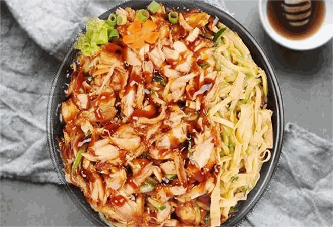 脆皮鸡烤肉拌饭 脆皮鸡烤肉拌饭