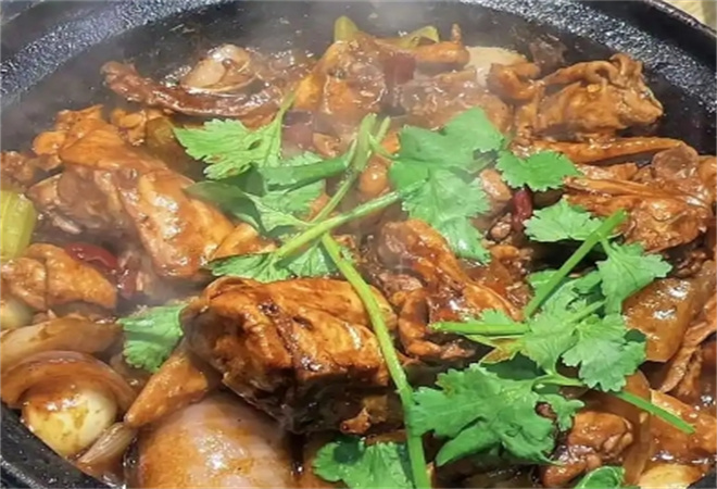 鸡公煲米饭 鸡公煲米饭